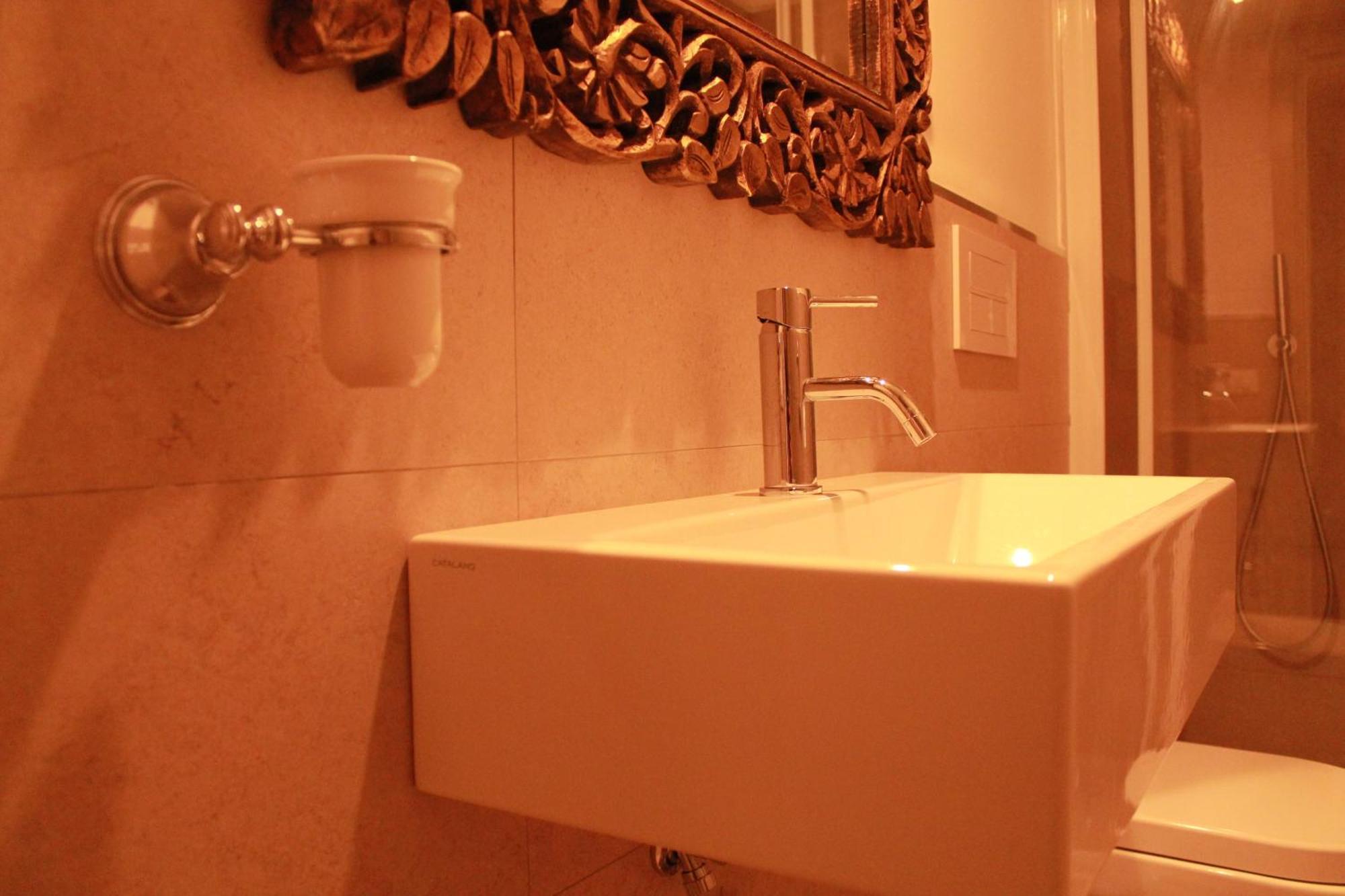 Double Room,968812816:JPEG